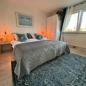 So Easy Stay, Malmø